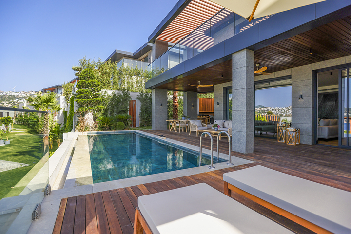 Резиденції та вілли з видом на море в районі Гюмюшлюк