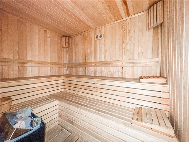 Двокімнатна квартира в 600 м від моря в центрі Аланії