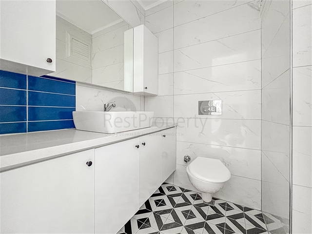 Двокімнатна квартира в 600 м від моря в центрі Аланії