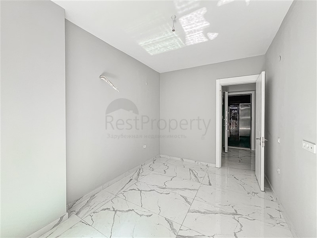 Двокімнатна квартира в 600 м від моря в центрі Аланії