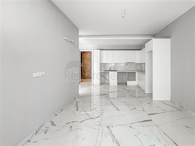 Двокімнатна квартира в 600 м від моря в центрі Аланії