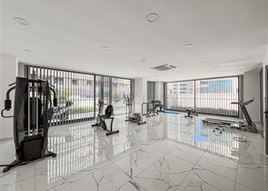 Двокімнатна квартира в 600 м від моря в центрі Аланії