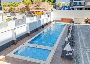 Двокімнатна квартира в 600 м від моря в центрі Аланії