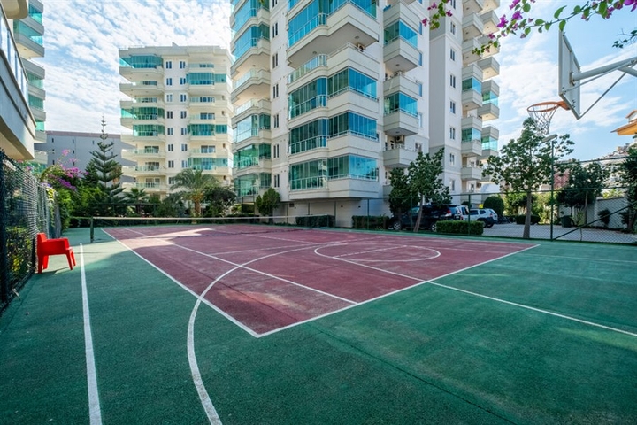 Квартира плануванням 2+1 в 200 м від моря