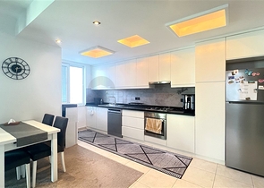 Квартира плануванням 2+1 в 200 м від моря