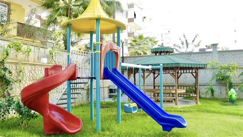 Квартира 2 + 1 з меблями в Махмутлар