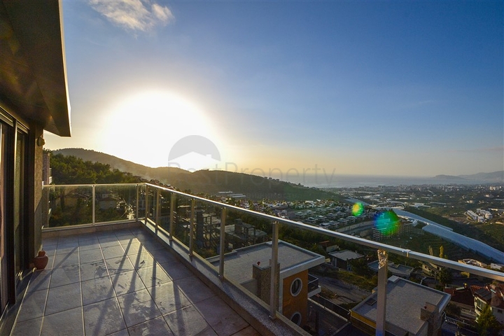 Пентхаус 2 + 1 в районі Каргиджак 