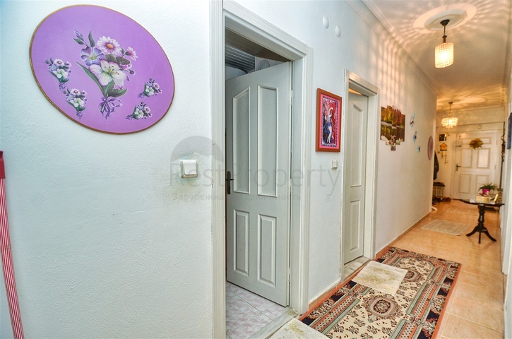 Квартира планування 3 + 1 в центрі міста Анталія 