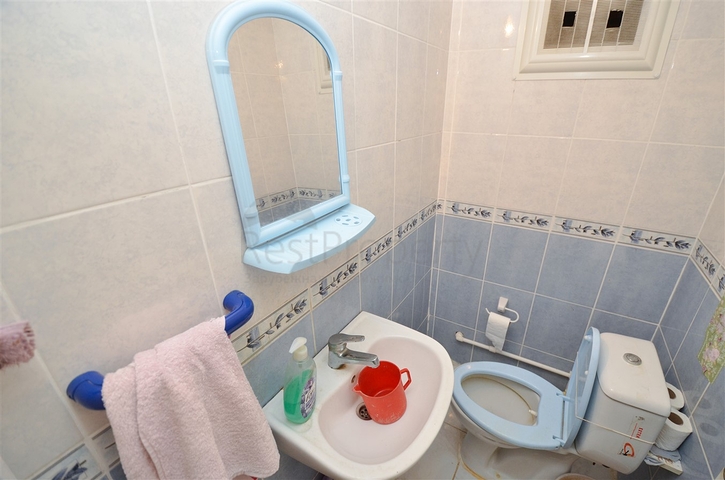 Квартира планування 3 + 1 в центрі міста Анталія 