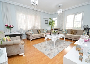 Квартира планування 3 + 1 в центрі міста Анталія 