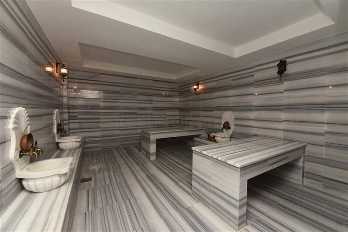 Просторий пентхаус 3 + 1 в районі Конакли