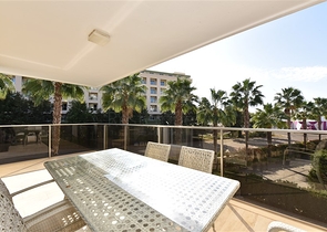 Просторий пентхаус 3 + 1 в районі Конакли