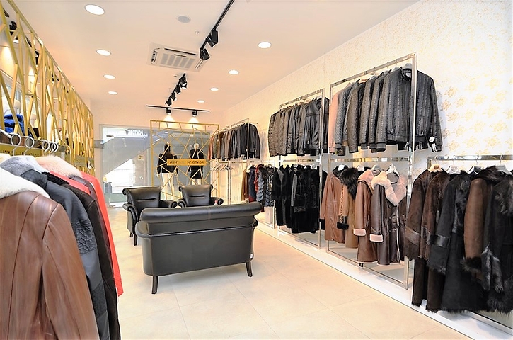 Торгове приміщення в ТЦ Окурджалара