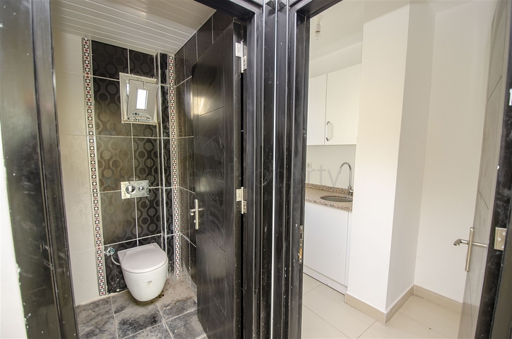 Продаж бізнес центру в районі Лара Анталья