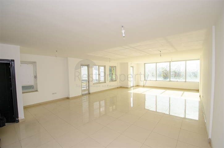 Продаж бізнес центру в районі Лара Анталья