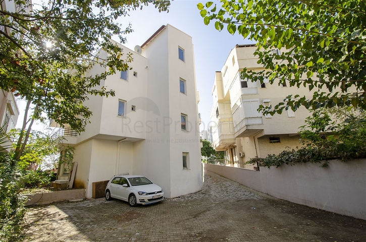 Продаж бізнес центру в районі Лара Анталья