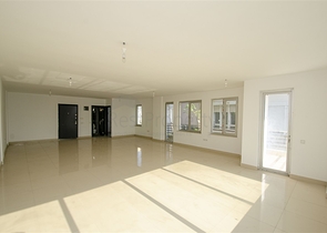 Продаж бізнес центру в районі Лара Анталья