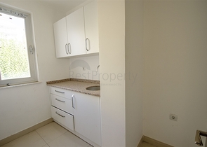 Продаж бізнес центру в районі Лара Анталья