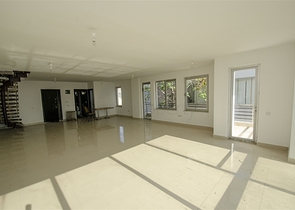 Продаж бізнес центру в районі Лара Анталья