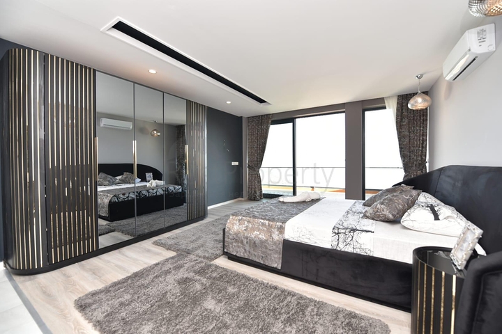 Вілла ВІП рівня для оренди в центрі Аланії