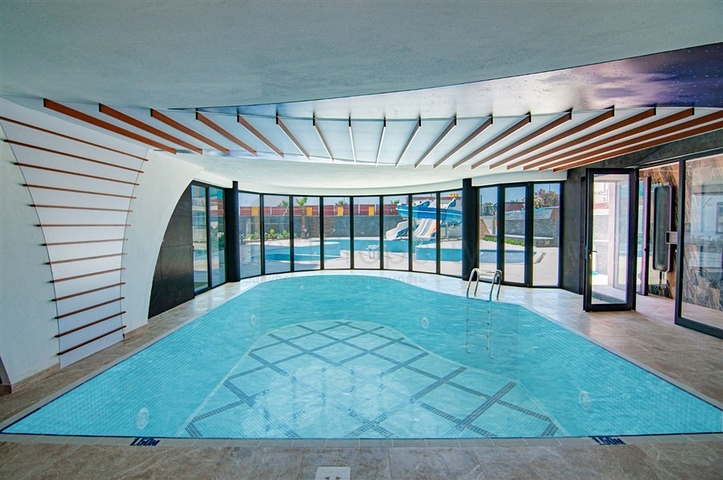 Просторий пентхаус на першій береговій лінії 