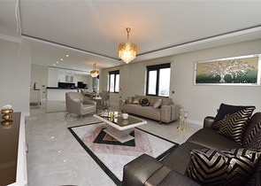 Просторий пентхаус на першій береговій лінії 