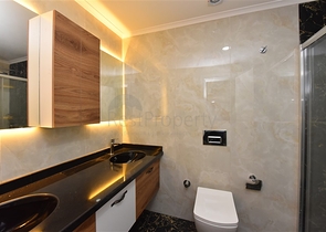 Просторий пентхаус на першій береговій лінії 