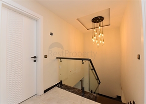 Просторий пентхаус на першій береговій лінії 