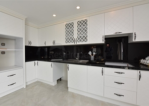 Просторий пентхаус на першій береговій лінії 