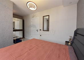 Просторий пентхаус на першій береговій лінії 