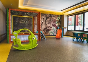 Просторий пентхаус на першій береговій лінії 