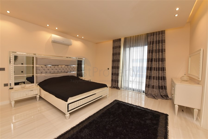 Пентхаус 3 + 1 в Махмутларі на оренду