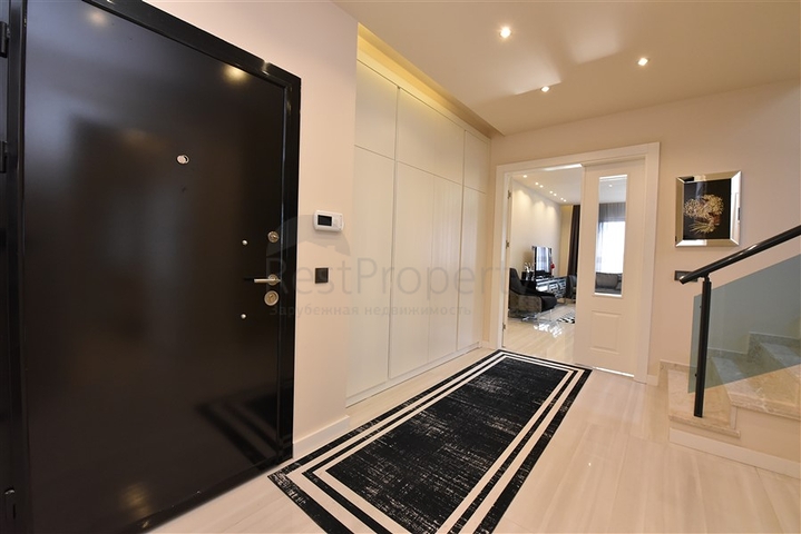 Пентхаус 3 + 1 в Махмутларі на оренду