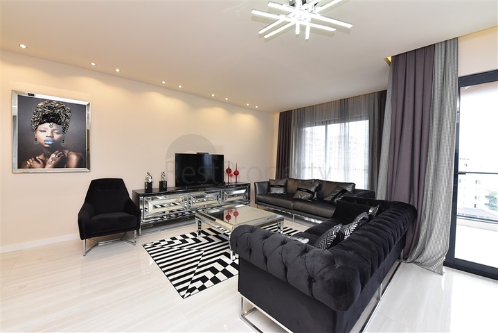 Пентхаус 3 + 1 в Махмутларі на оренду