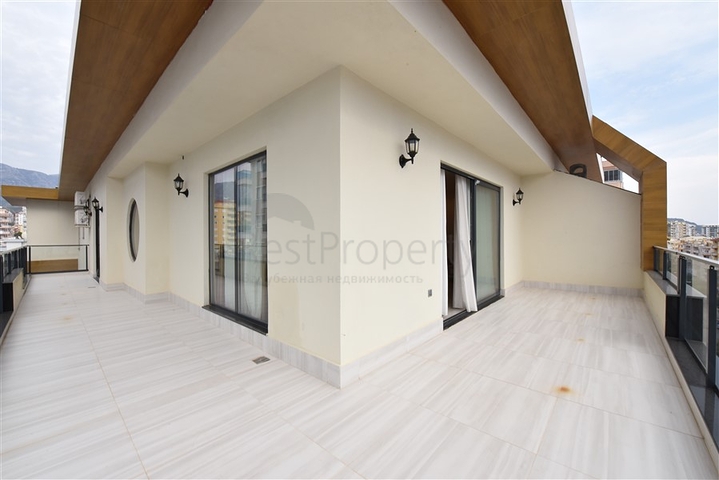 Пентхаус 3 + 1 в Махмутларі на оренду