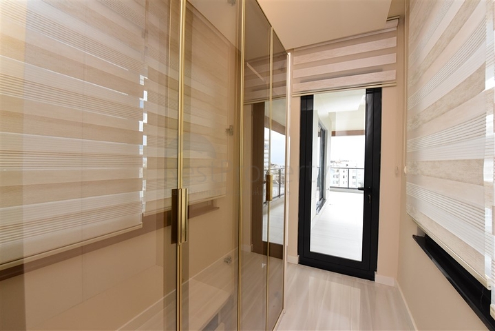 Пентхаус 3 + 1 в Махмутларі на оренду