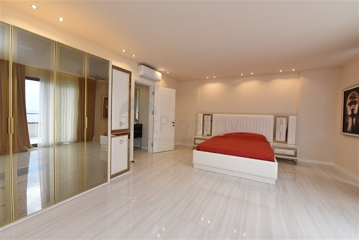 Пентхаус 3 + 1 в Махмутларі на оренду