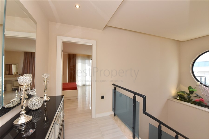 Пентхаус 3 + 1 в Махмутларі на оренду