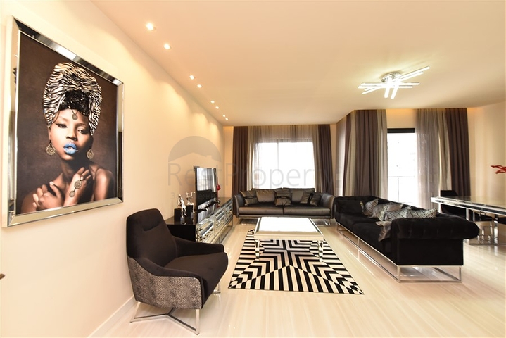 Пентхаус 3 + 1 в Махмутларі на оренду