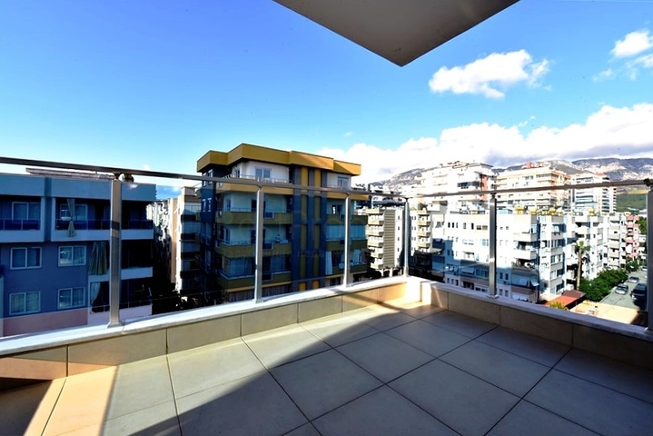 Пентхаус планування 3 + 1 в Махмутларі