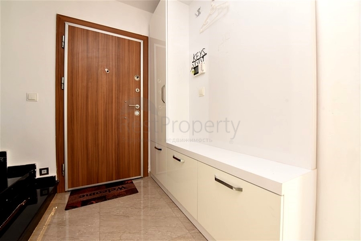 Пентхаус планування 3 + 1 в Махмутларі