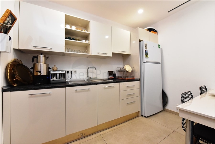 Комерційне приміщення в центрі Аланії