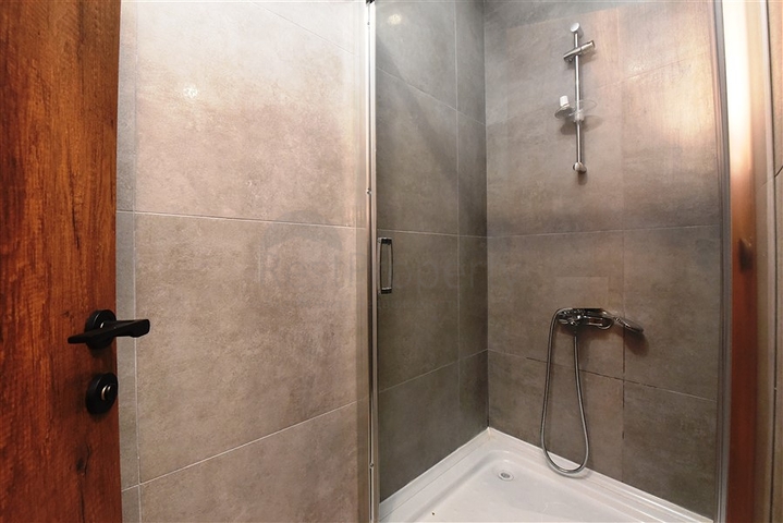 Комерційне приміщення в центрі Аланії