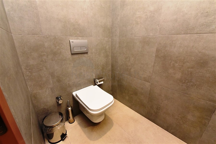 Комерційне приміщення в центрі Аланії