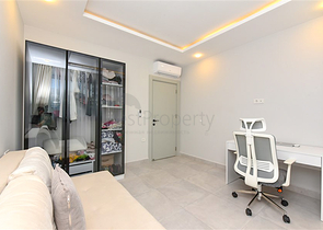 Ультрасучасний дуплекс 3 + 1 зі своїм садом в люксовому комплексі