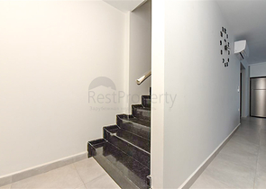 Ультрасучасний дуплекс 3 + 1 зі своїм садом в люксовому комплексі