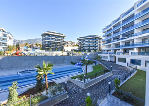 Ультрасучасний дуплекс 3 + 1 зі своїм садом в люксовому комплексі