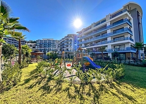 Ультрасучасний дуплекс 3 + 1 зі своїм садом в люксовому комплексі