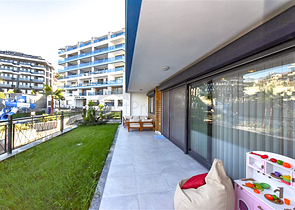 Ультрасучасний дуплекс 3 + 1 зі своїм садом в люксовому комплексі