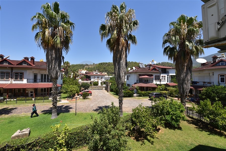 Простора вілла 7 + 1 в районі Кестель